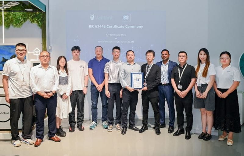 頒證儀式雙方代表合影