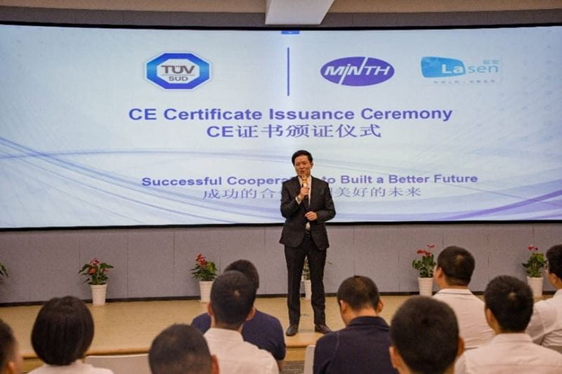 唐佳輝代表TüV南德發言